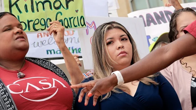 Judge to hear DOJ’s deportation plan for Abrego Garcia if he’s released from custody