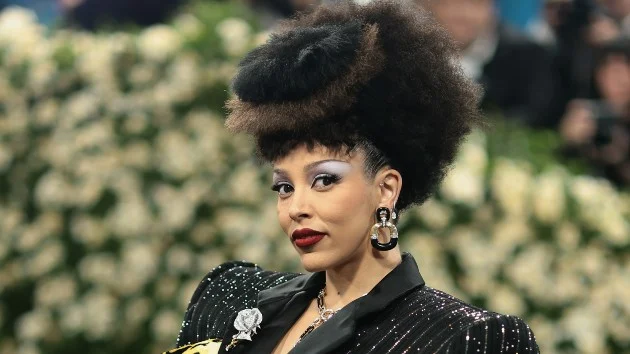 Doja Cat reveals details about new pop-driven album, Vie