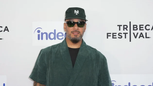 Swizz Beatz says he doesnt watch Godfather of Harlem episodes beforehand: I want to be a fan also