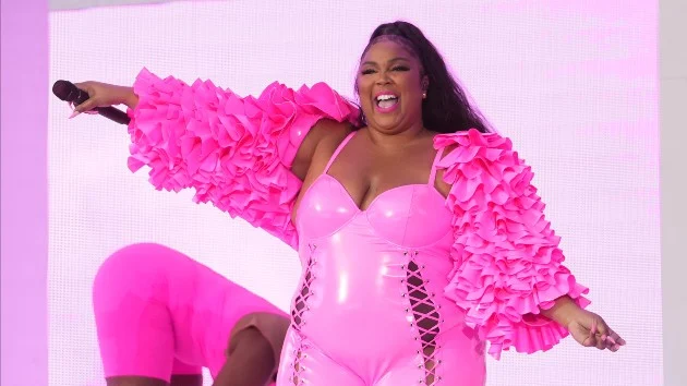 Lizzo says Beyoncé concert helped pull her out of a dark place