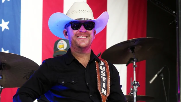 Move over, America: Its Justin Moores wifes birthday, too