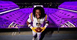 LSU lands commitment from nation’s top recruit