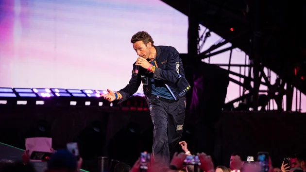 Chris Martin hopes to ‘make lemonade’ following Coldplay kiss cam scandal