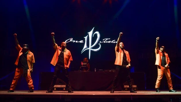 112 celebrating 30 years of music with Room 112 tour