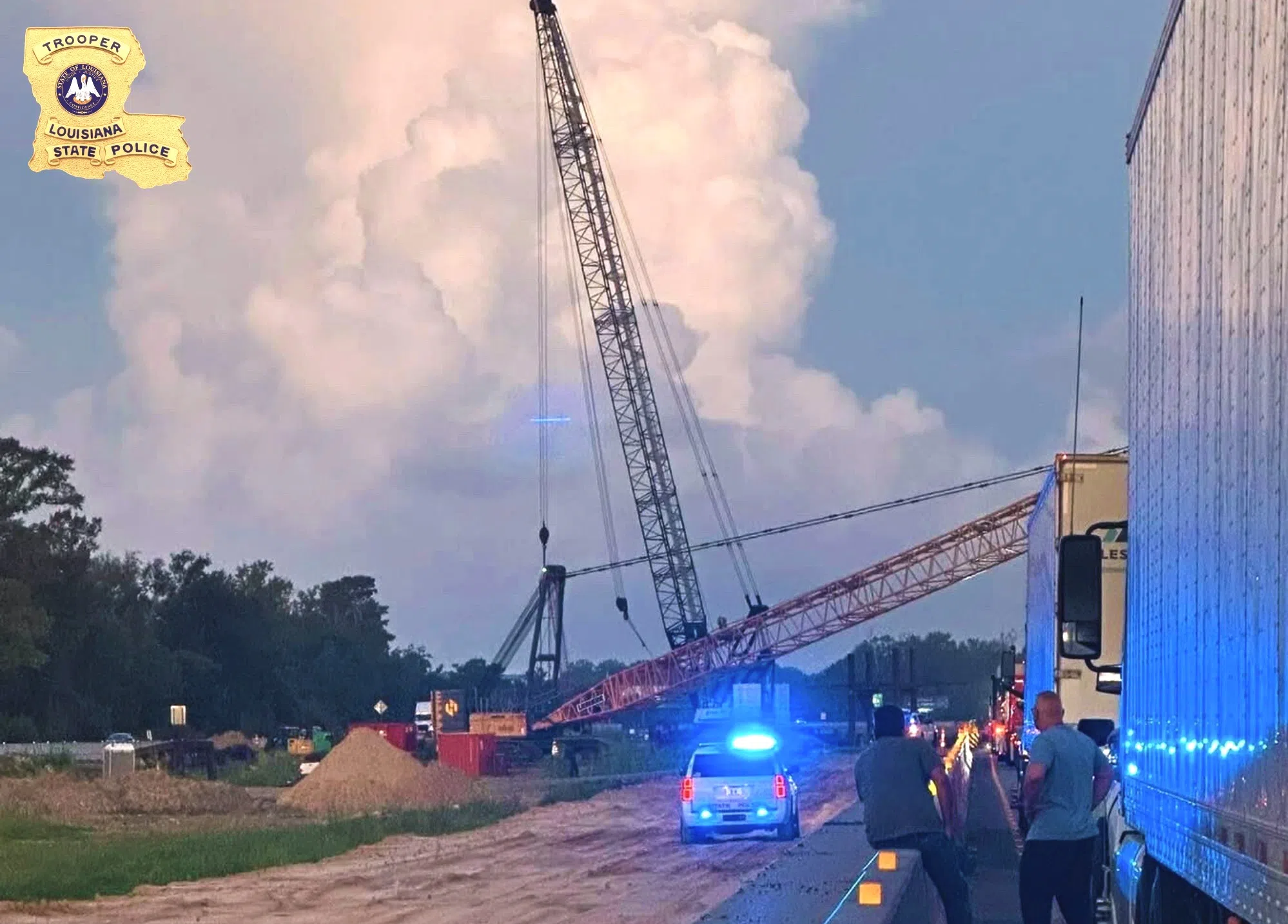 Vinton man hijacks construction crane along I-10 near Louisiana-Texas state line, resulting in four auto accidents