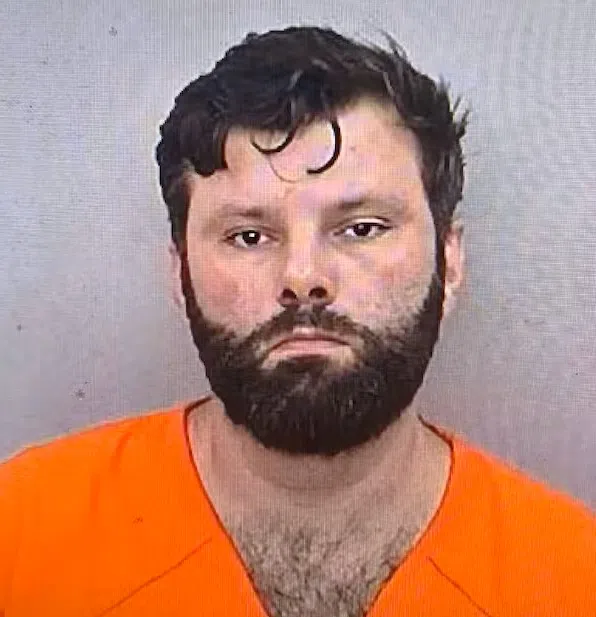 Lake Charles man arrested after attempting to kidnap a 15-year-old girl at a bus stop