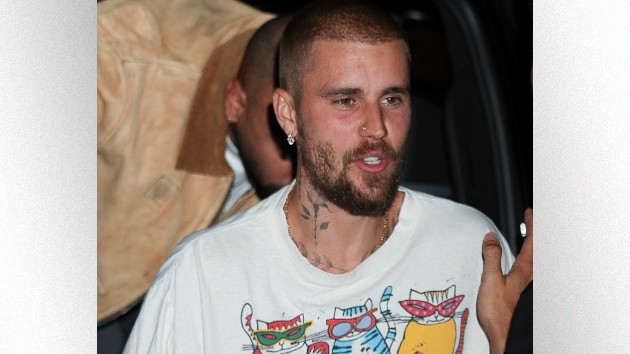 Justin Bieber thrills fans by stripping down his vocals — and himself