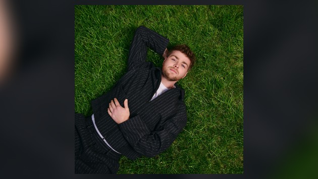 With ‘Ordinary,’ Alex Warren ties chart record that’s stood for more than 30 years