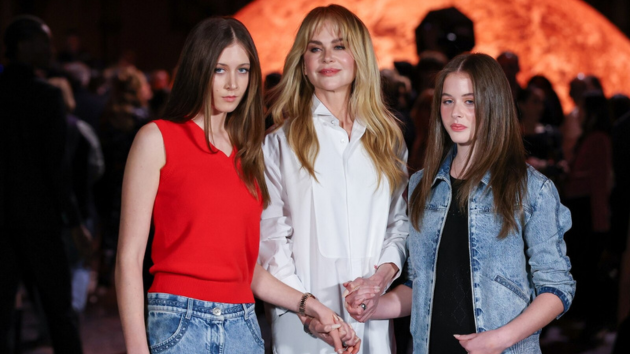 Nicole Kidman steps out with daughters at Chanel Paris Fashion Week show amid Keith Urban divorce